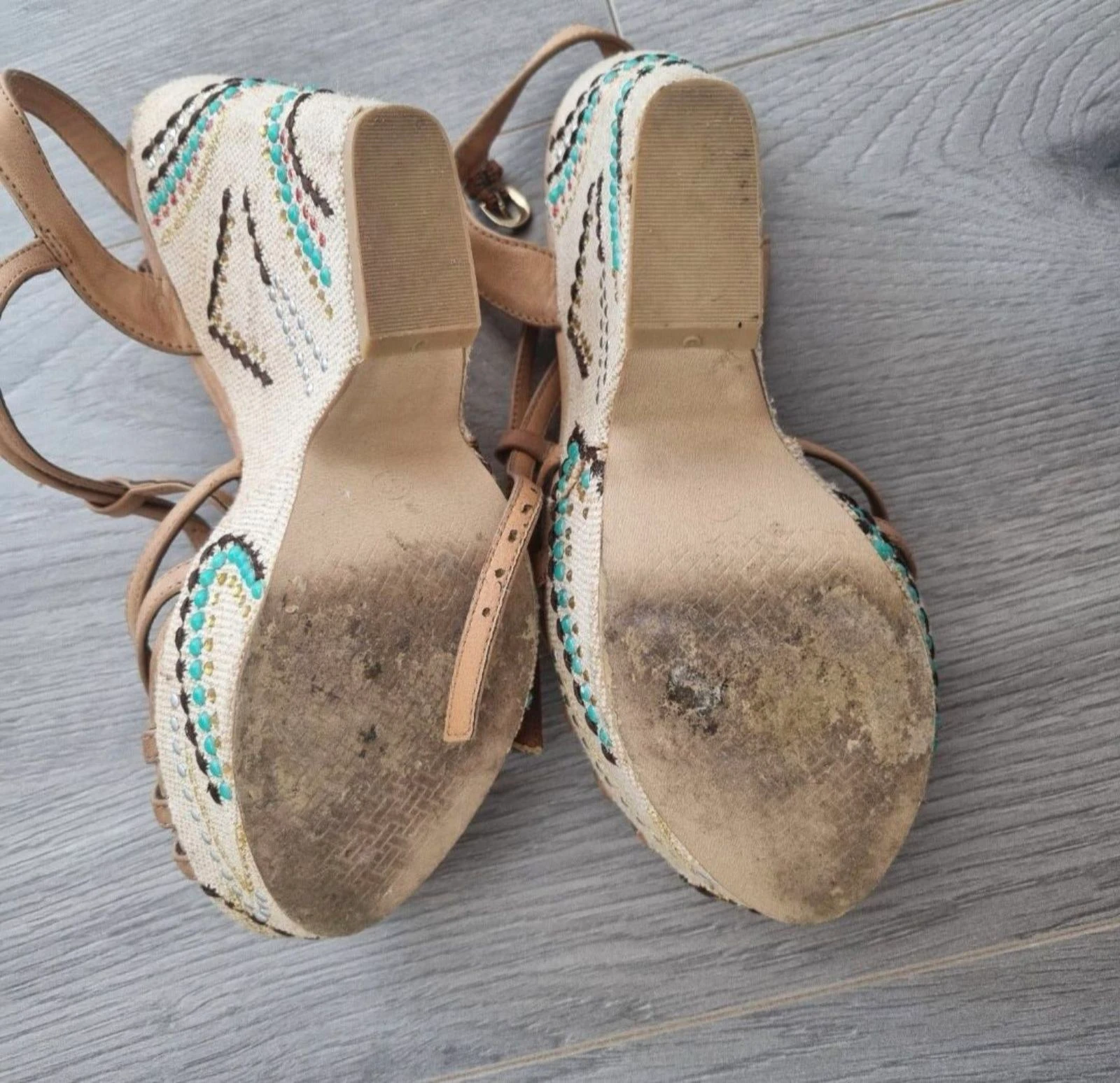 Yessica C&A Ibiza Sandales compensées avec perles et broderie – Taille 37 – photo 7